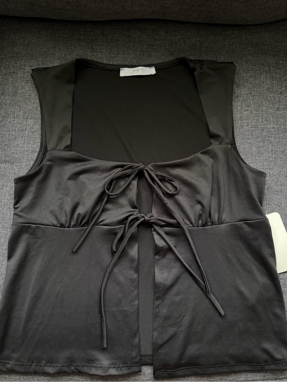 NWT Gaze Black Tie Top